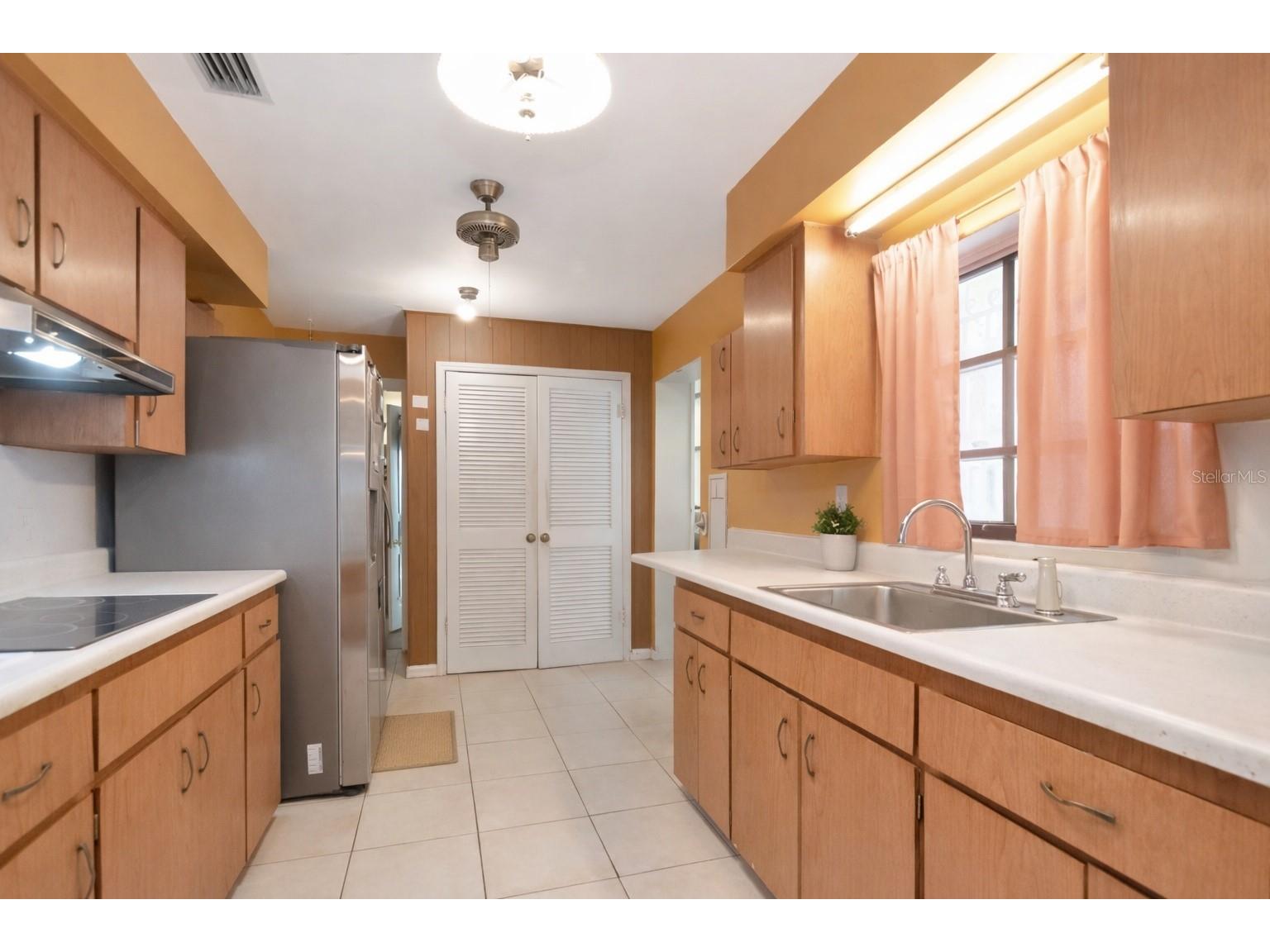 817 W Ohio Avenue Tampa FL 33603 TB8493025 image10