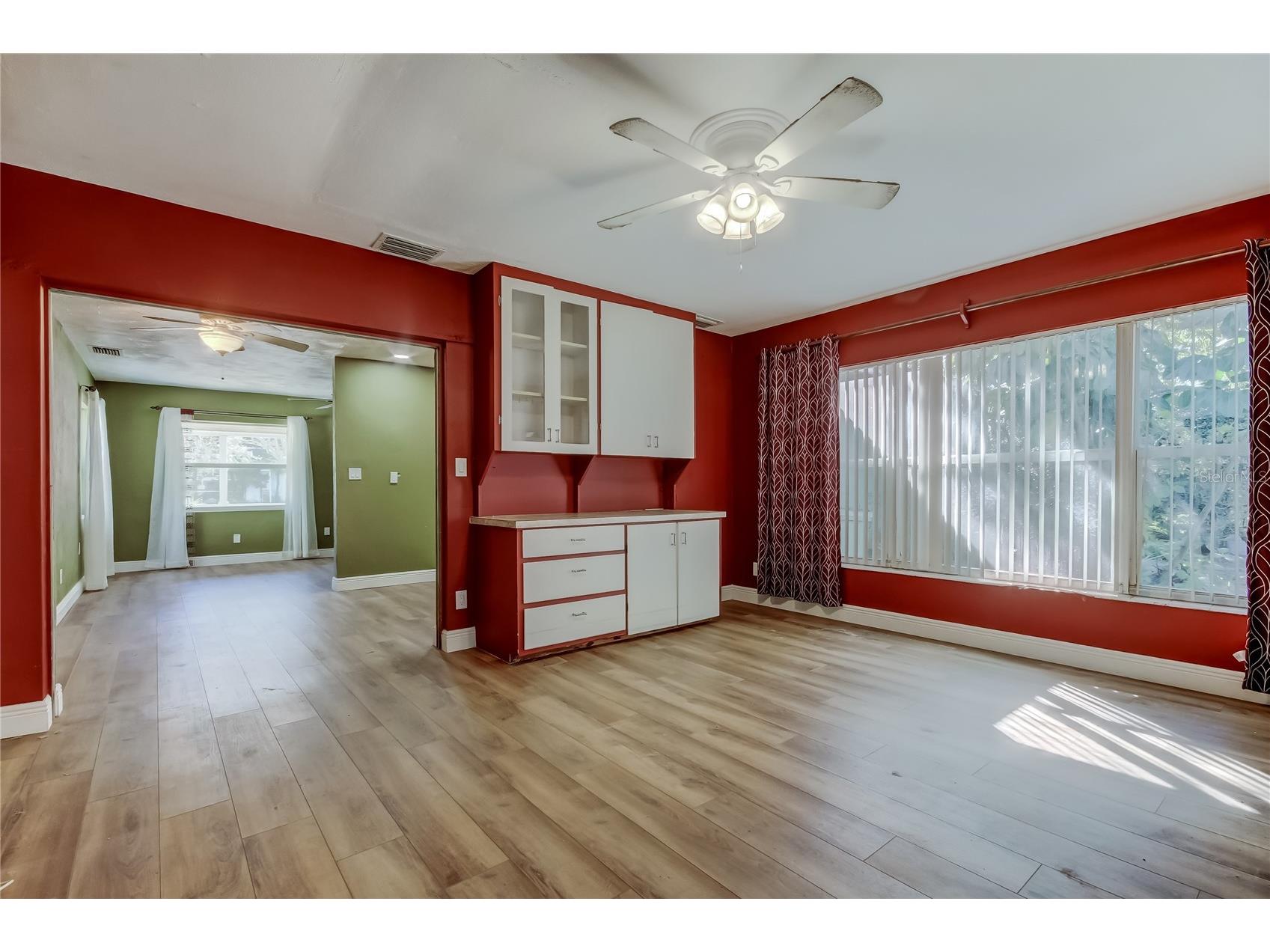 8171 37th Avenue N Saint Petersburg FL 33710 TB8475451 image16