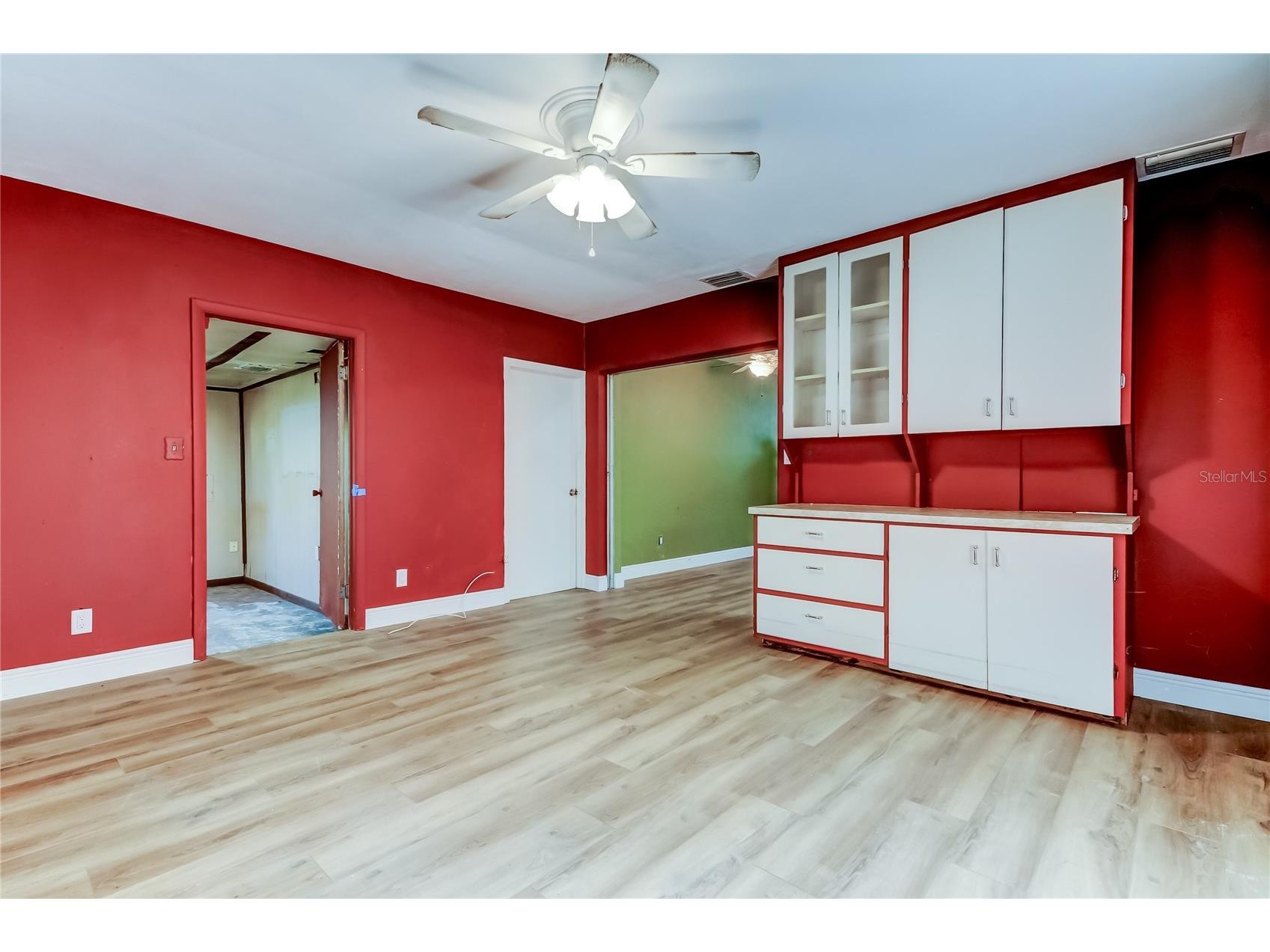 8171 37th Avenue N Saint Petersburg FL 33710 TB8475451 image17