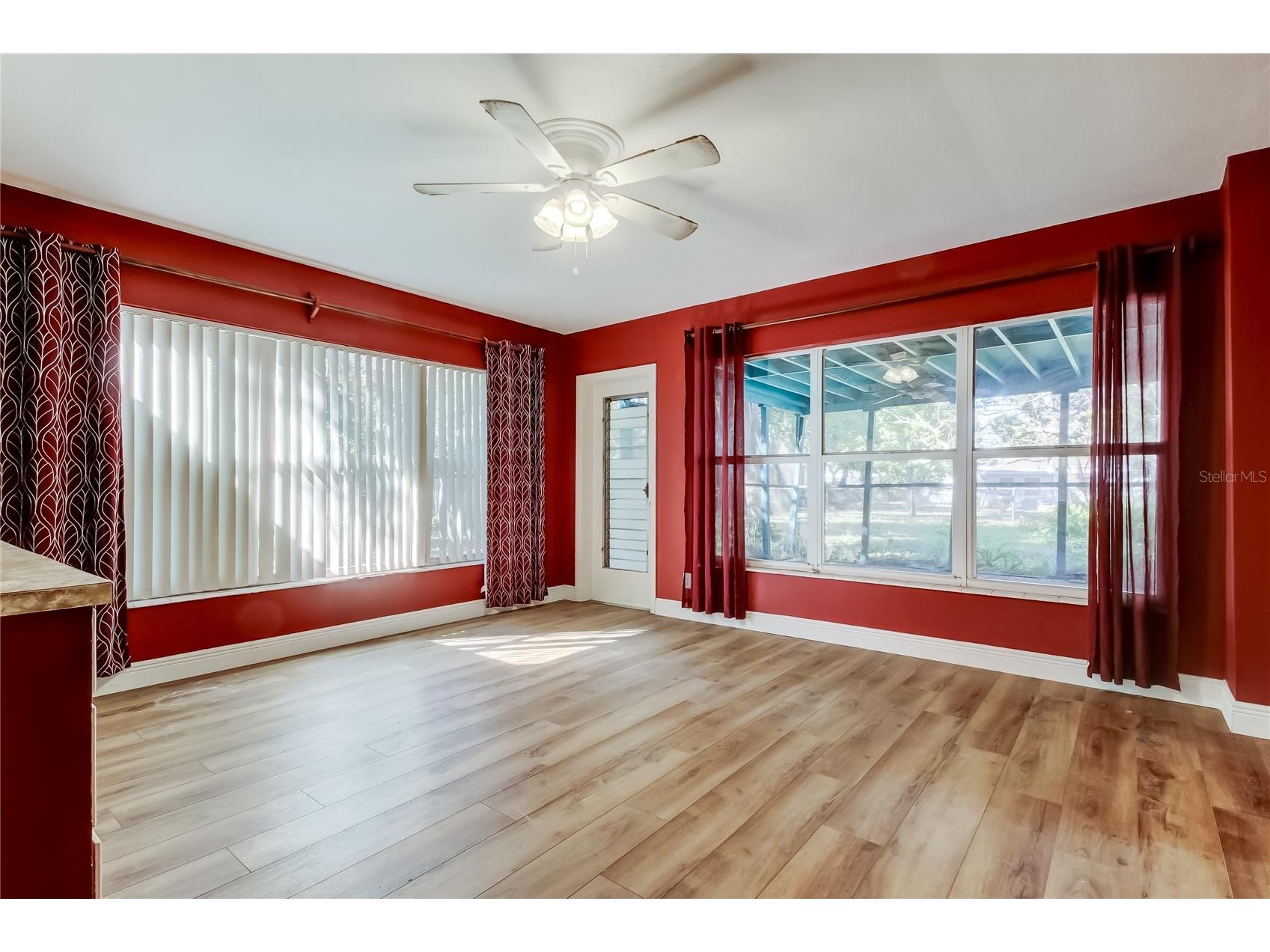 8171 37th Avenue N Saint Petersburg FL 33710 TB8475451 image18