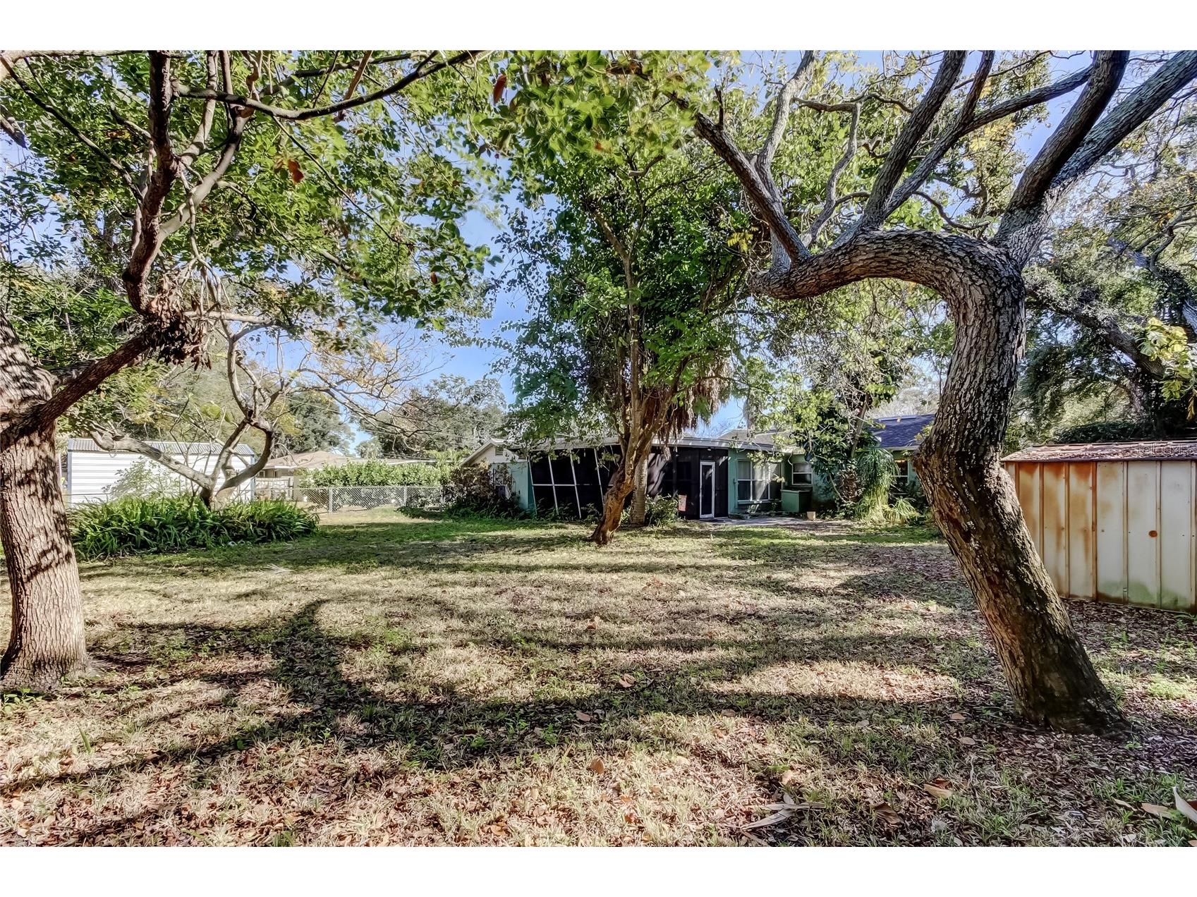 8171 37th Avenue N Saint Petersburg FL 33710 TB8475451 image27