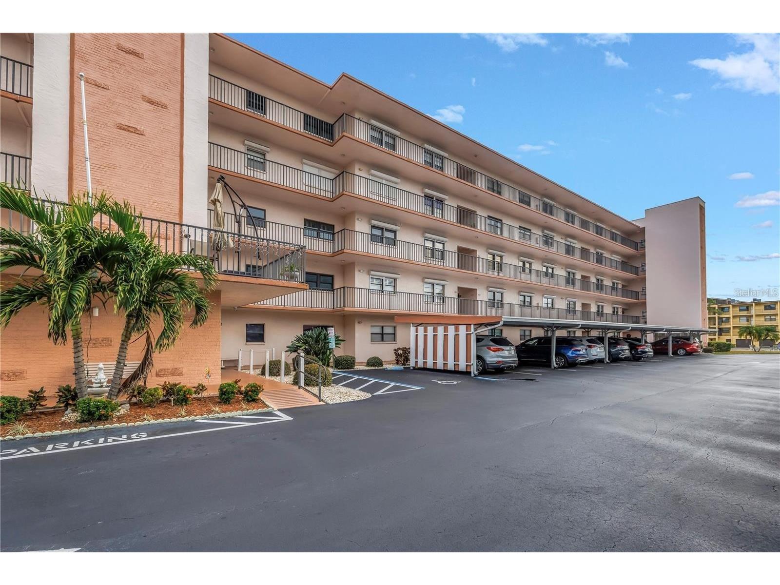 8174 Terrace Garden Drive N #303 Saint Petersburg FL 33709 TB8481061 image1