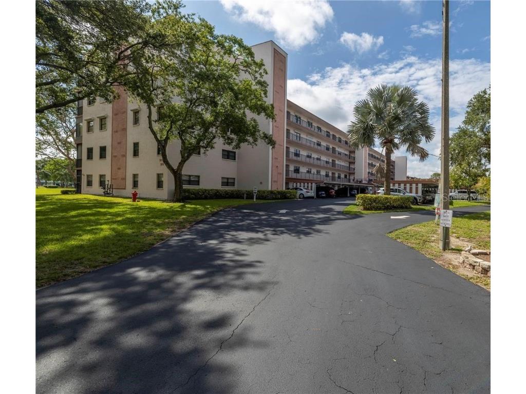 8174 Terrace Garden Drive N #407 Saint Petersburg FL 33709 U8213128 image1