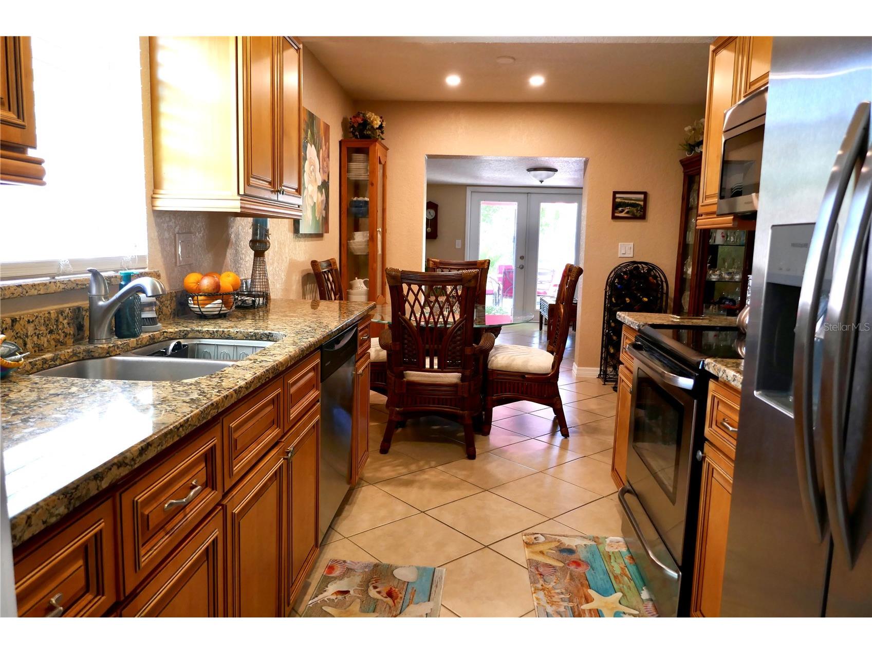 8176 129th Street N Seminole FL 33776 TB8487096 image4