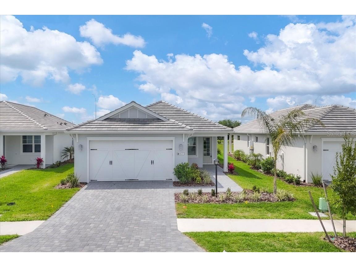 8177 Sternway Road Sarasota FL 34240 A4605159 image1