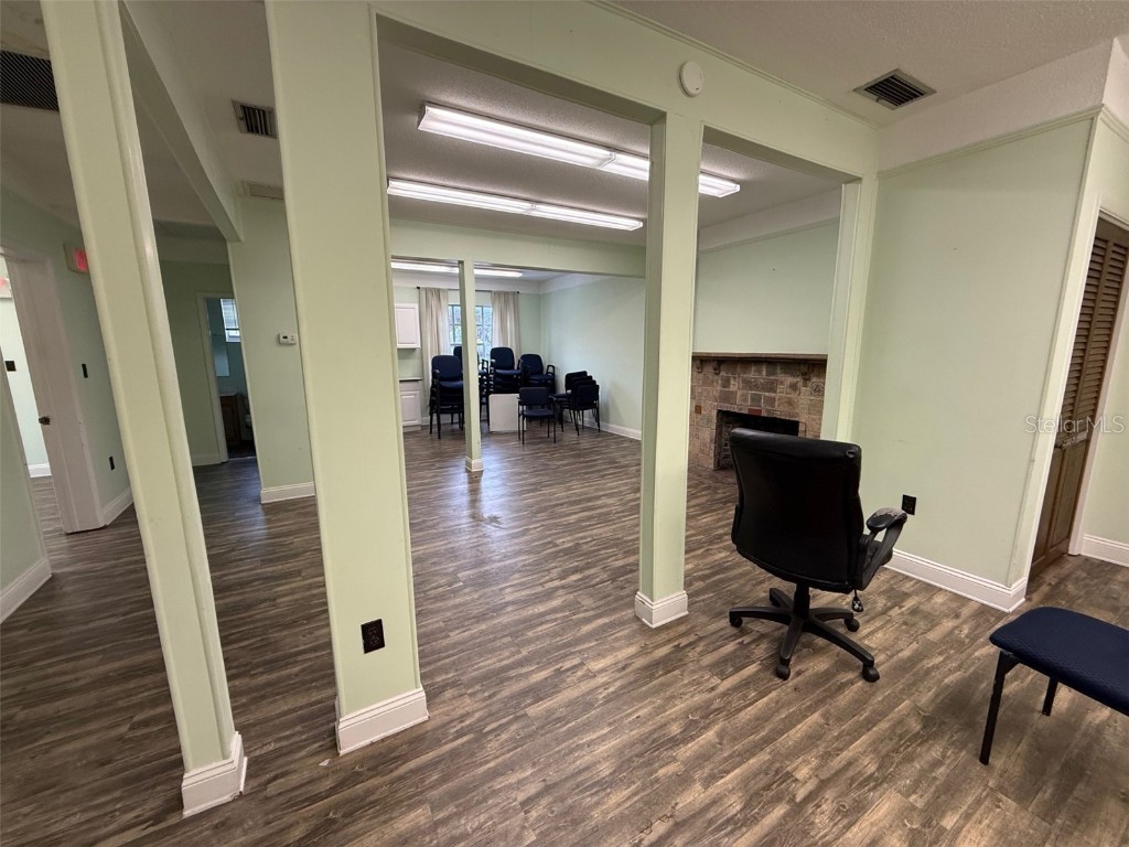 818 E Silver Springs Boulevard Ocala FL 34470 OM696940 image9