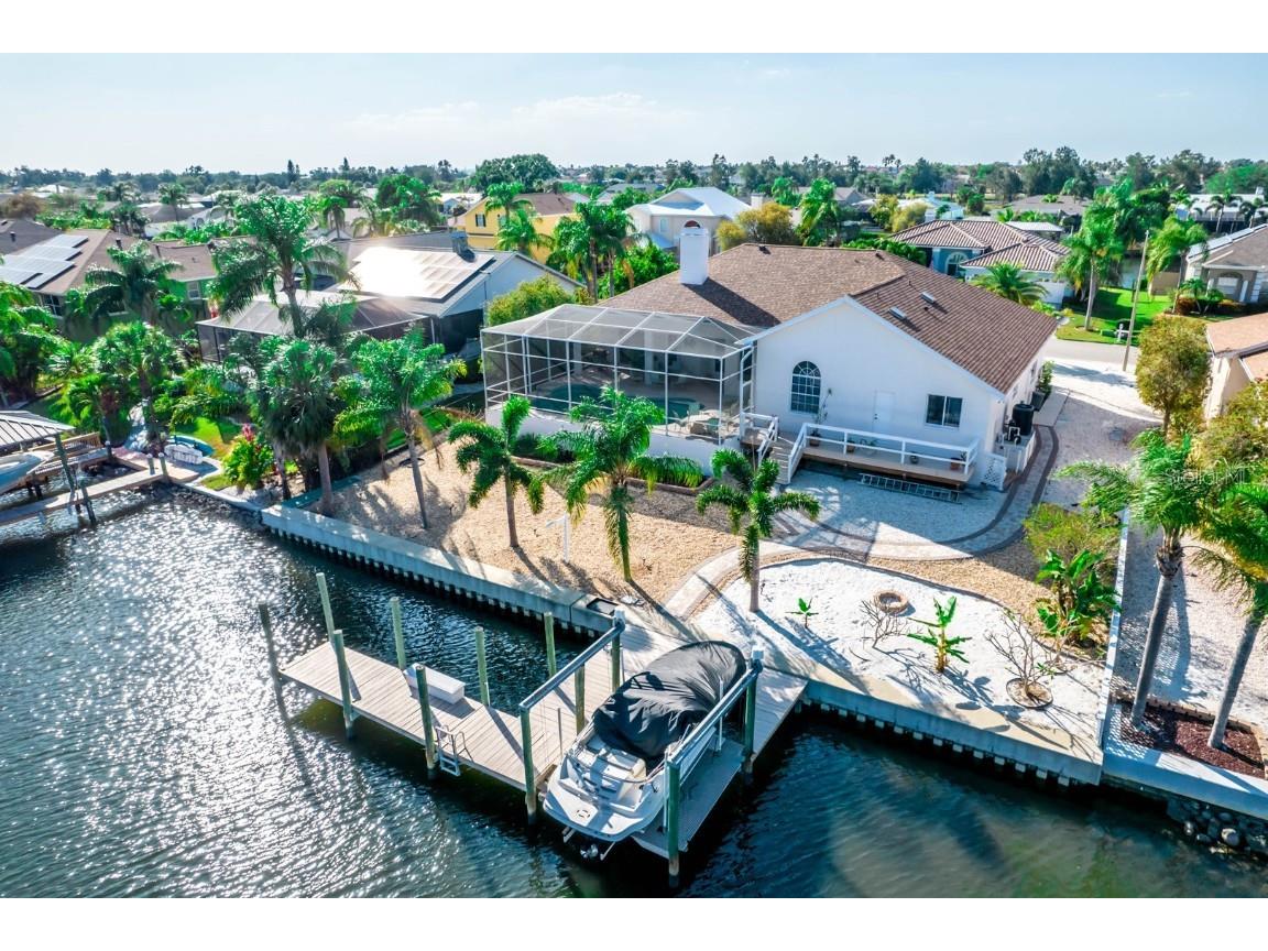 818 Golf Island Drive Apollo Beach FL 33572 T3436969 image1