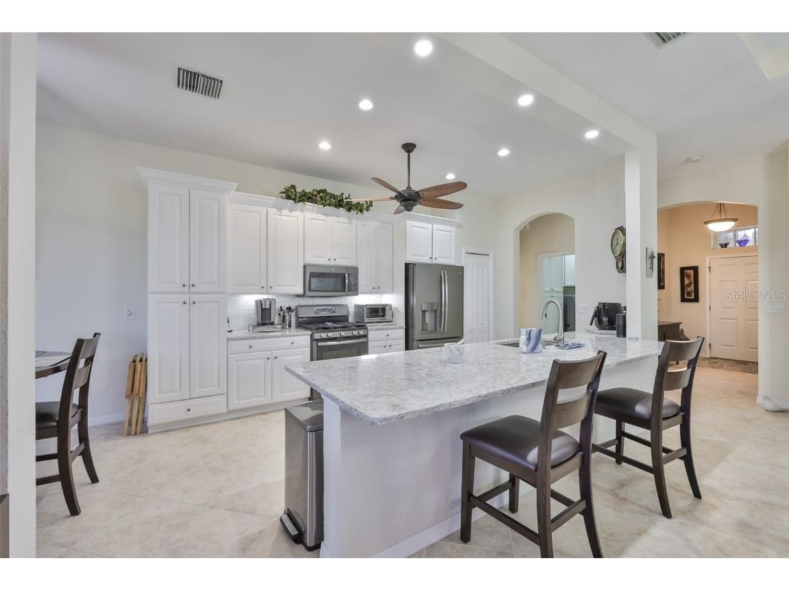 818 King Leon Way Sun City Center FL 33573 TB8454652 image5