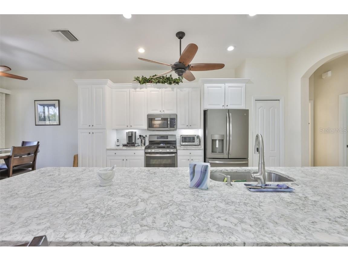 818 King Leon Way Sun City Center FL 33573 TB8454652 image6