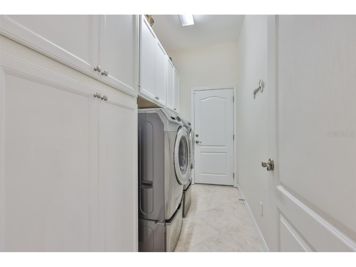 818 King Leon Way Sun City Center FL 33573 TB8454652 image9