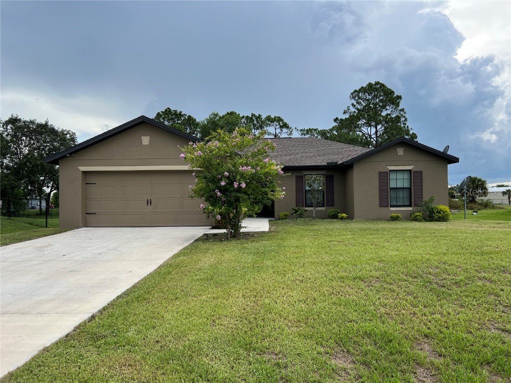 818 La Salle Avenue Fort Myers FL 33913 A4576698 image1