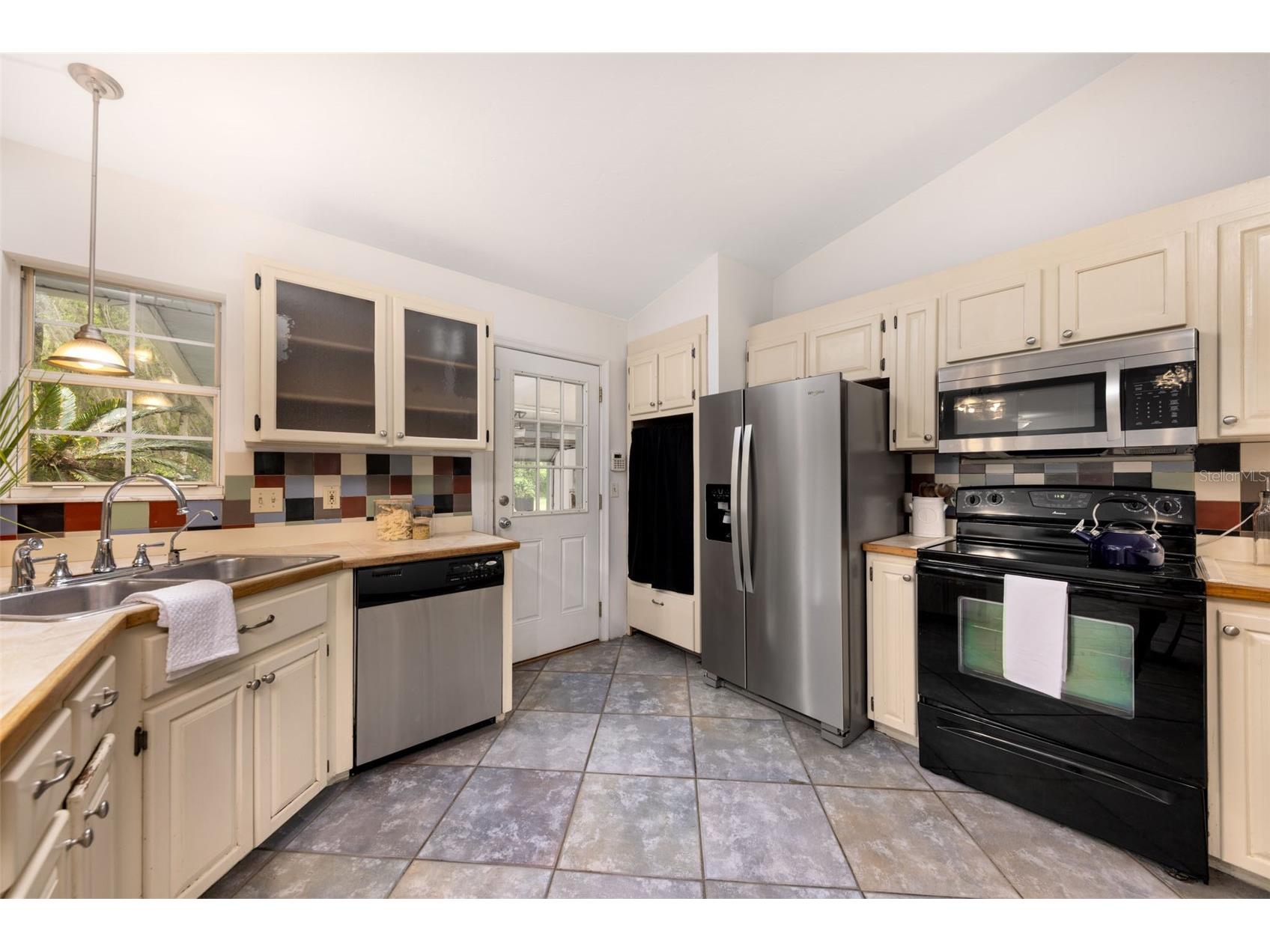818 NW 202nd Street Newberry FL 32669 GC539873 image14