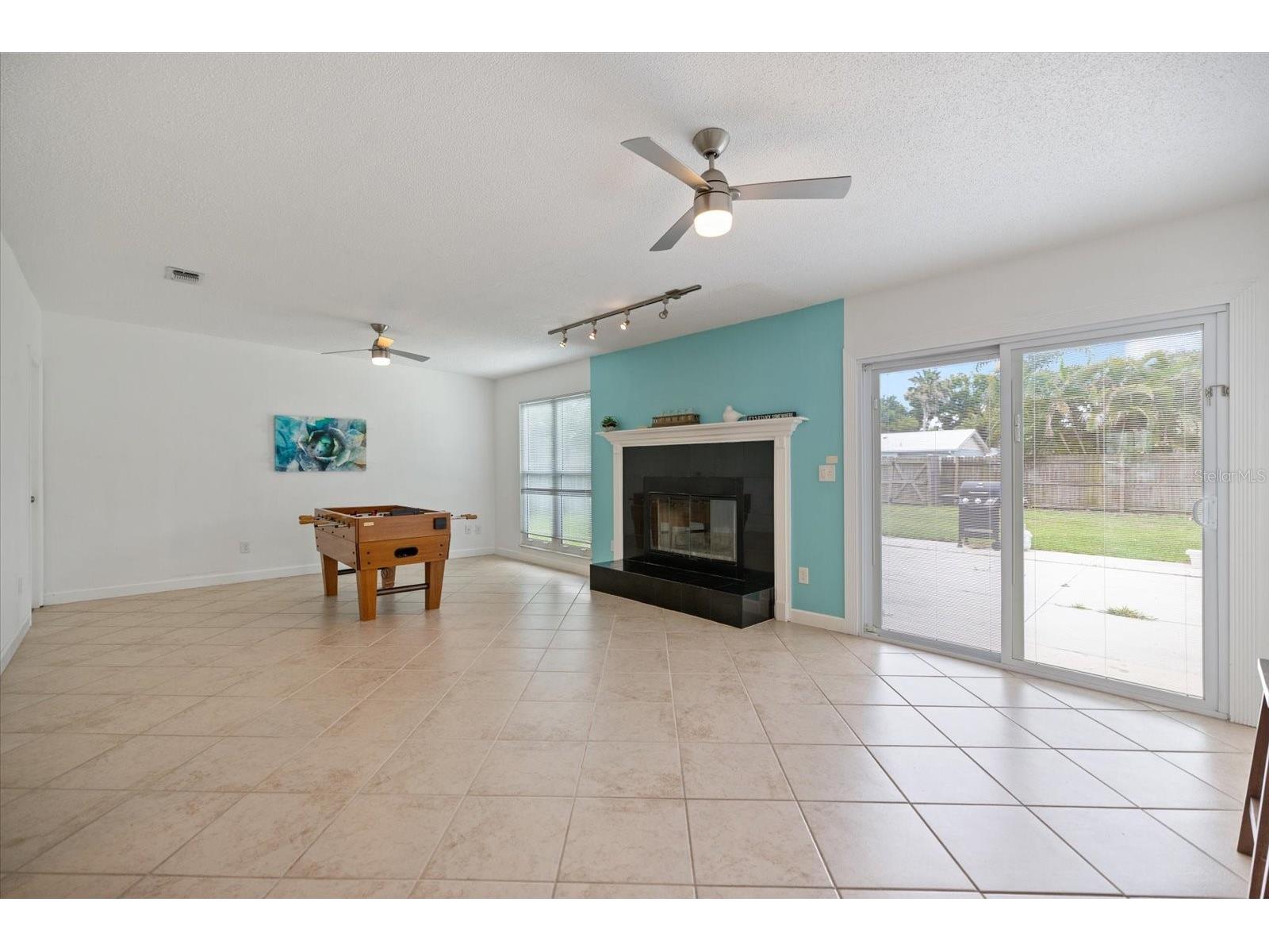 818 Plum Tree Lane Sarasota FL 34243 A4692887 image17