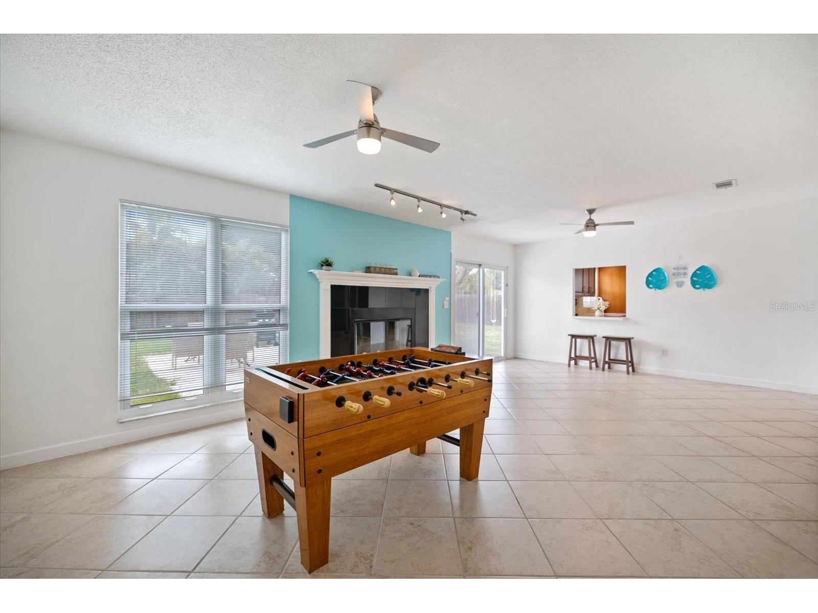 818 Plum Tree Lane Sarasota FL 34243 A4692887 image18