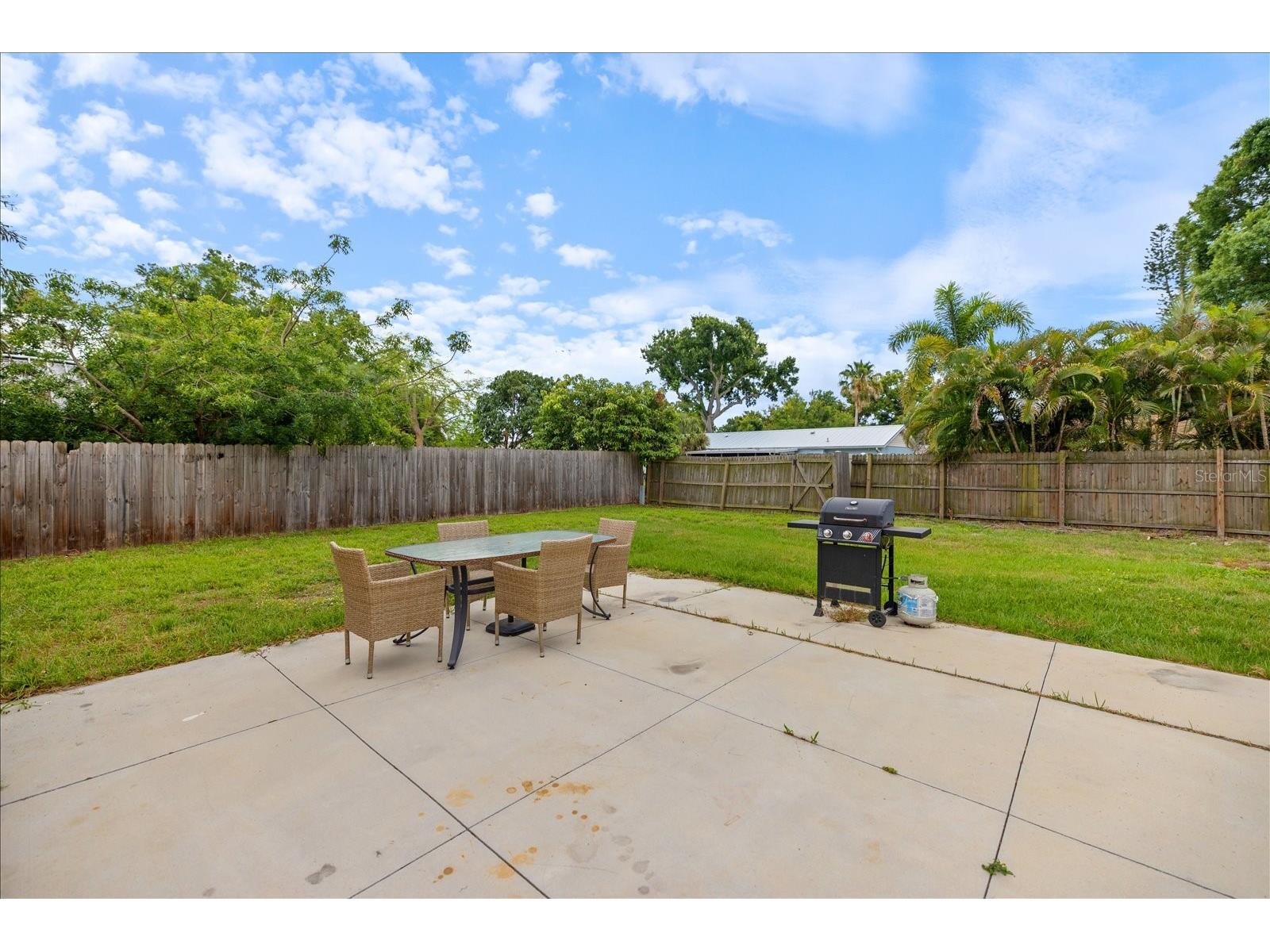 818 Plum Tree Lane Sarasota FL 34243 A4692887 image33