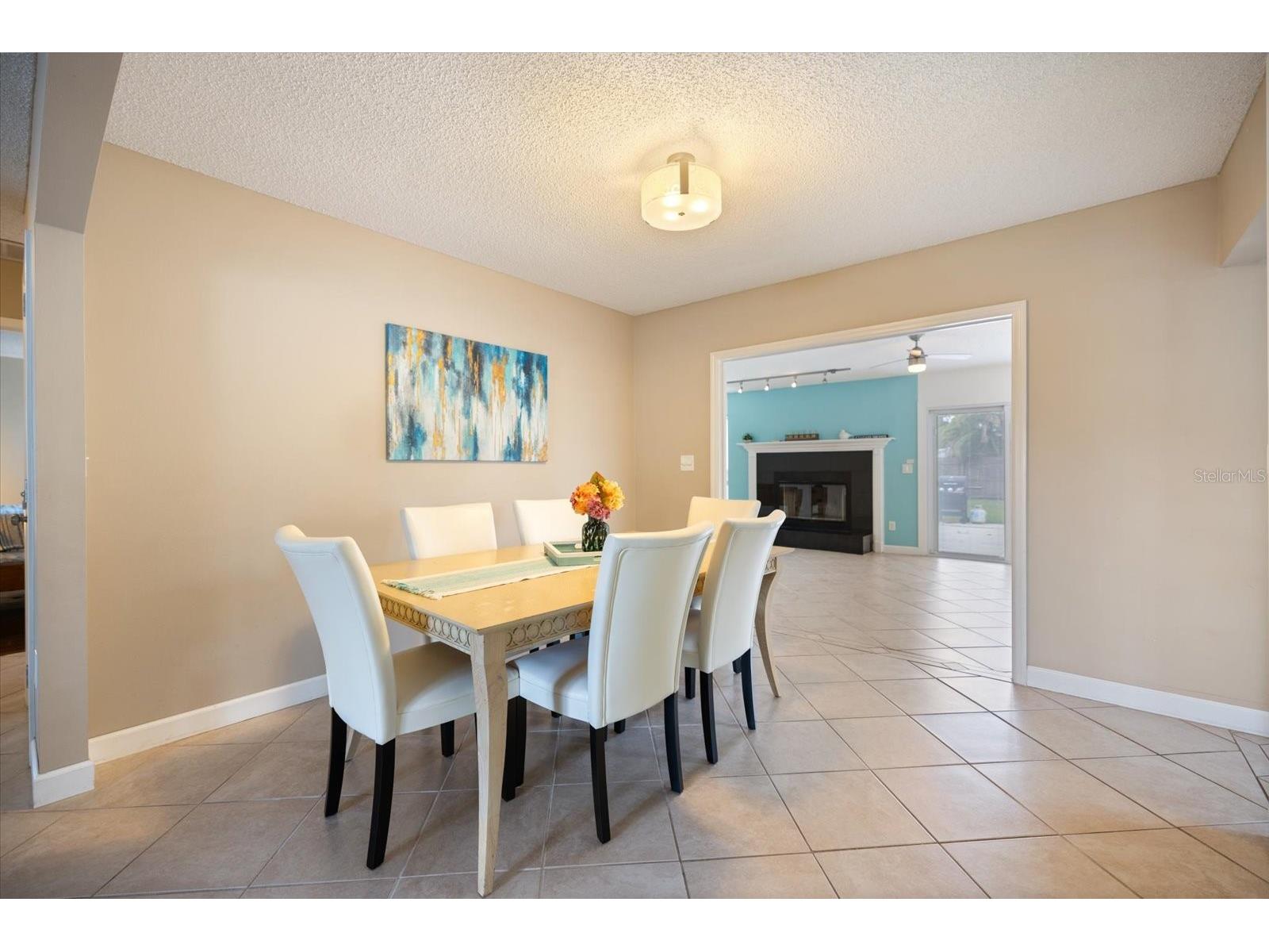 818 Plum Tree Lane Sarasota FL 34243 A4692887 image7