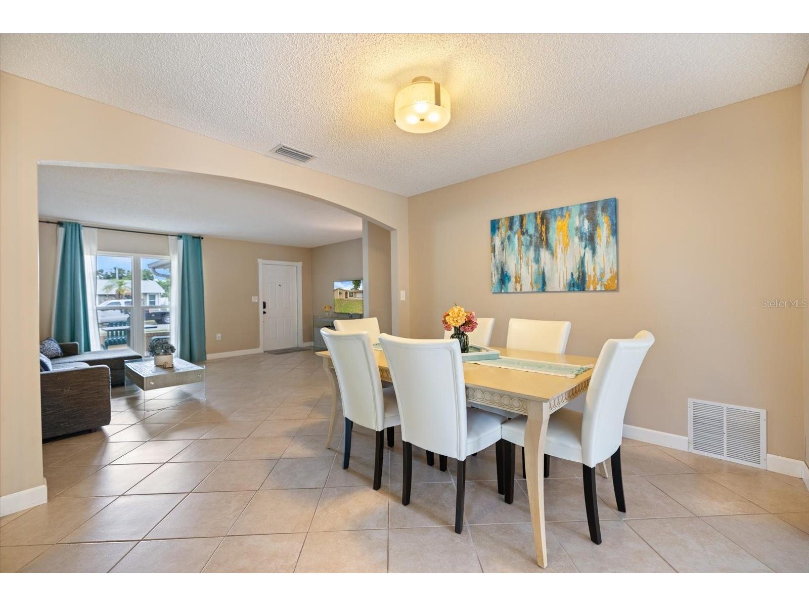 818 Plum Tree Lane Sarasota FL 34243 A4692887 image9
