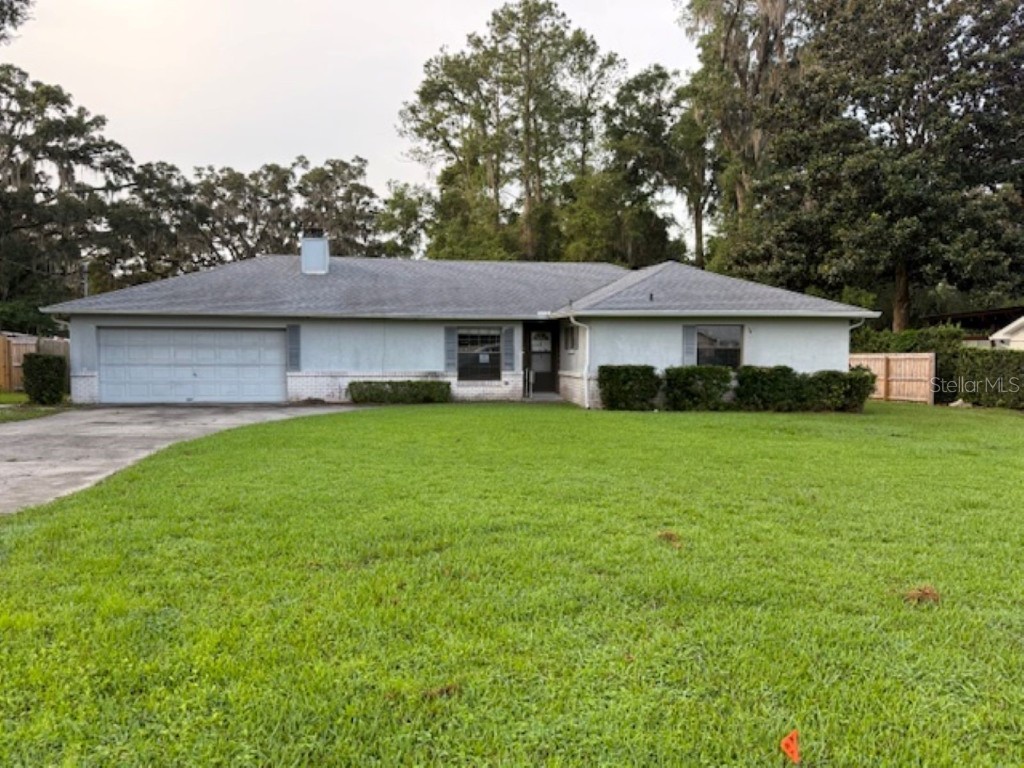818 SE 21st Place Ocala FL 34471 OM704270 image1