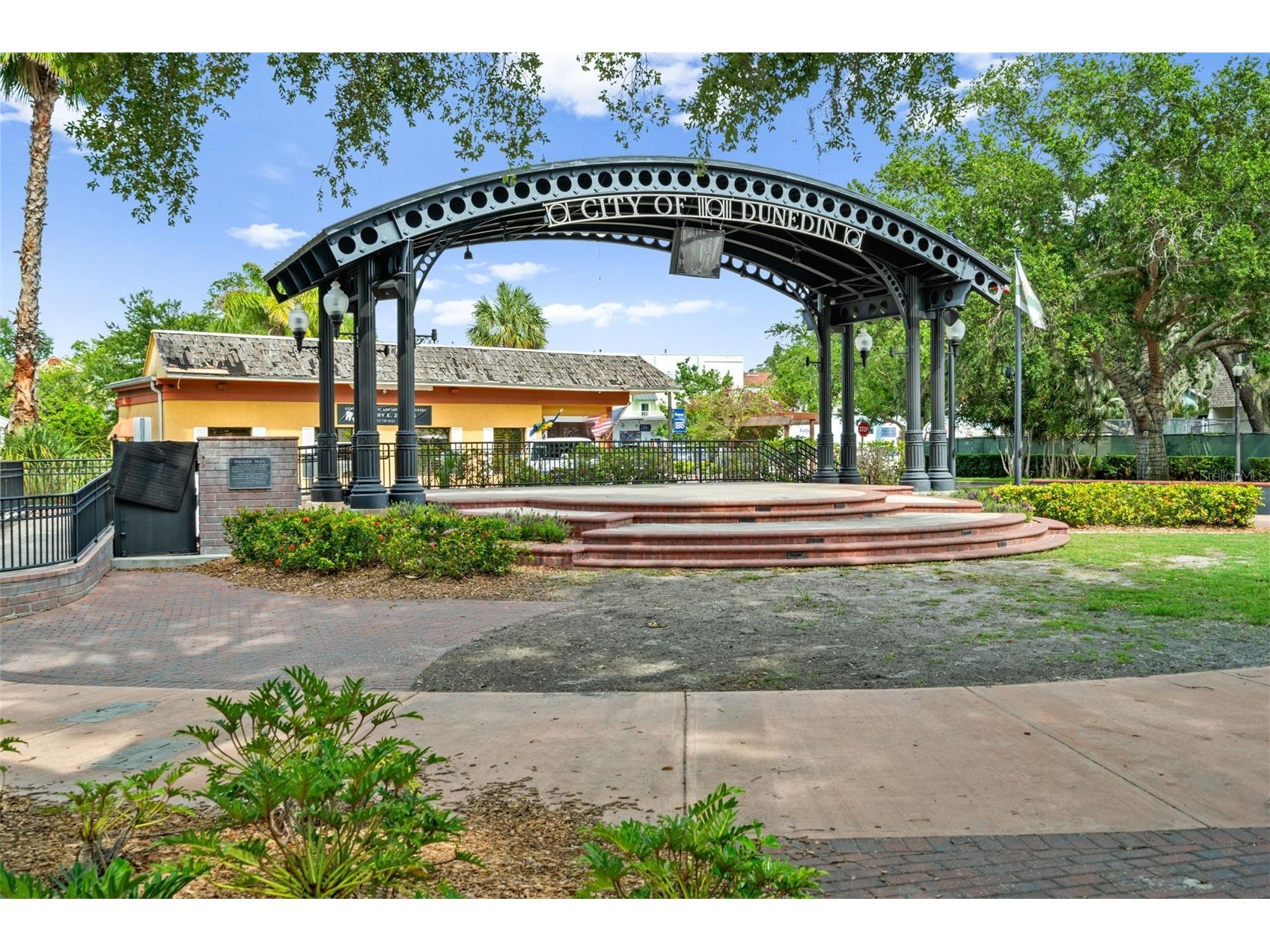 818 Wilkie Street Dunedin FL 34698 TB8515771 image43
