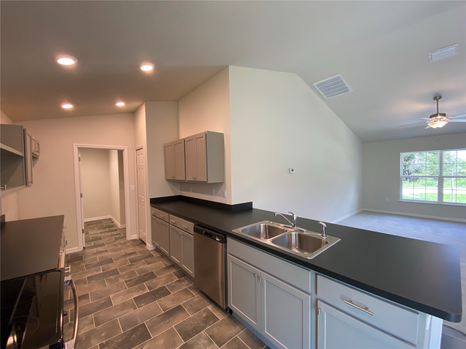 8180 N Wakefield Drive Citrus Springs FL 34434 OM721474 image9