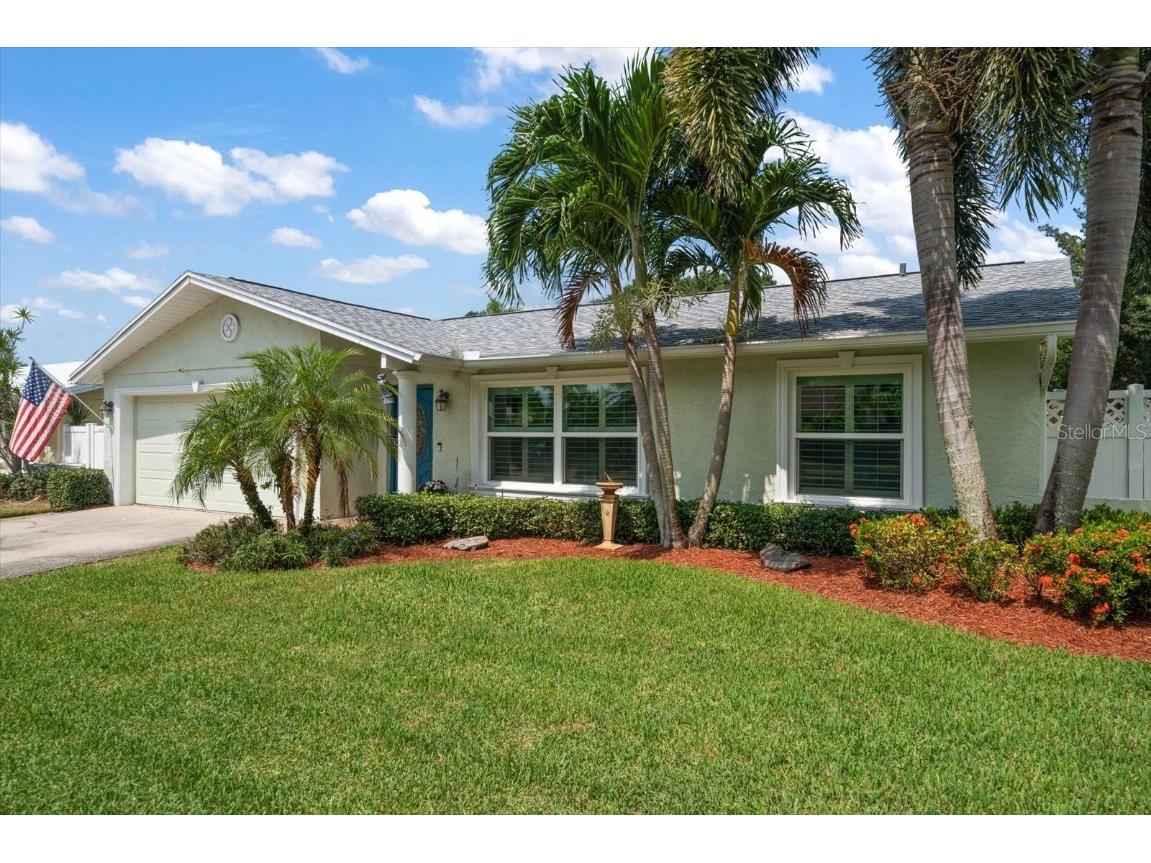 8182 129th Lane N Seminole FL 33776 U8244965 image1