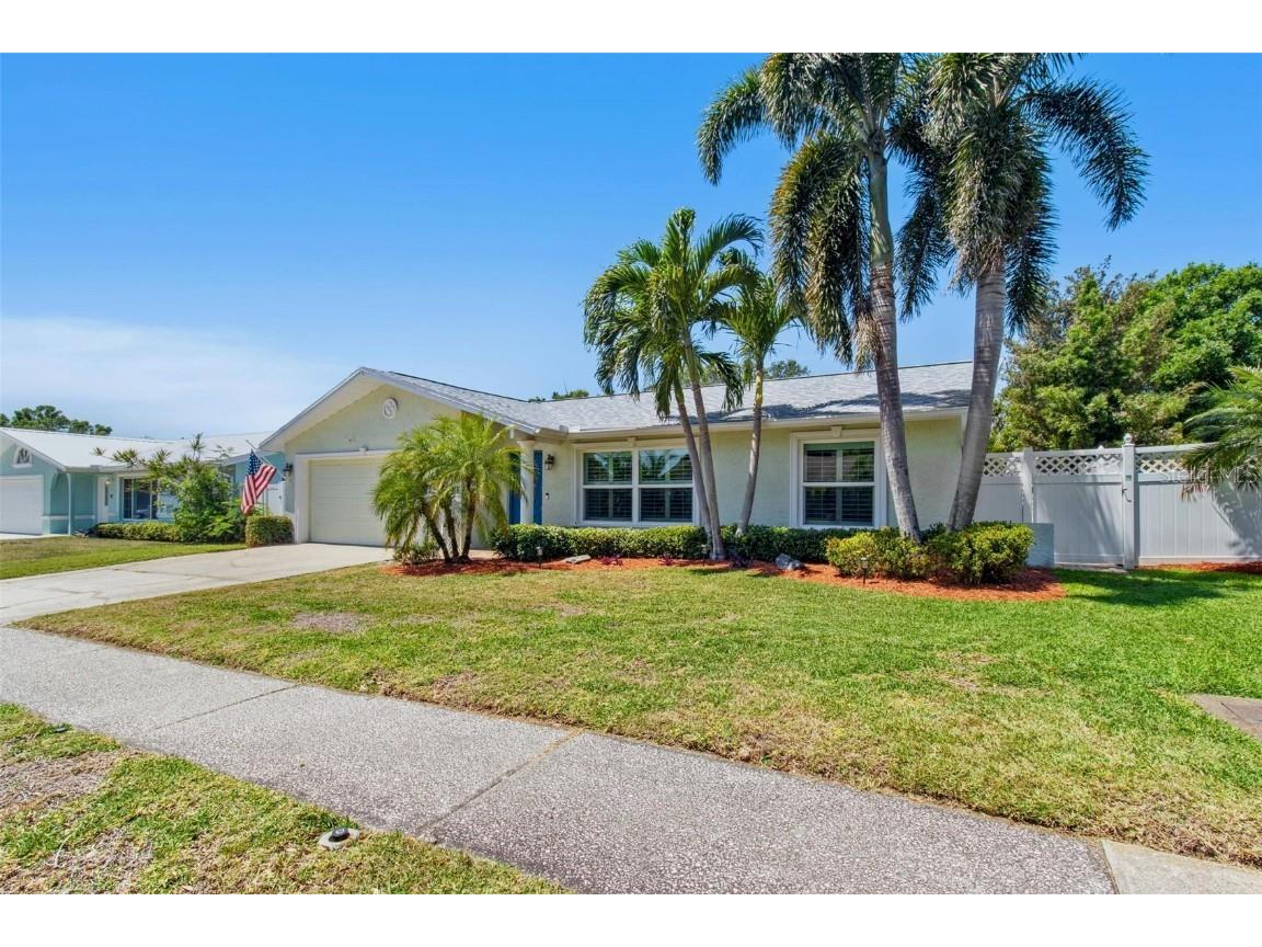8182 129th Lane N Seminole FL 33776 TB8377041 image1