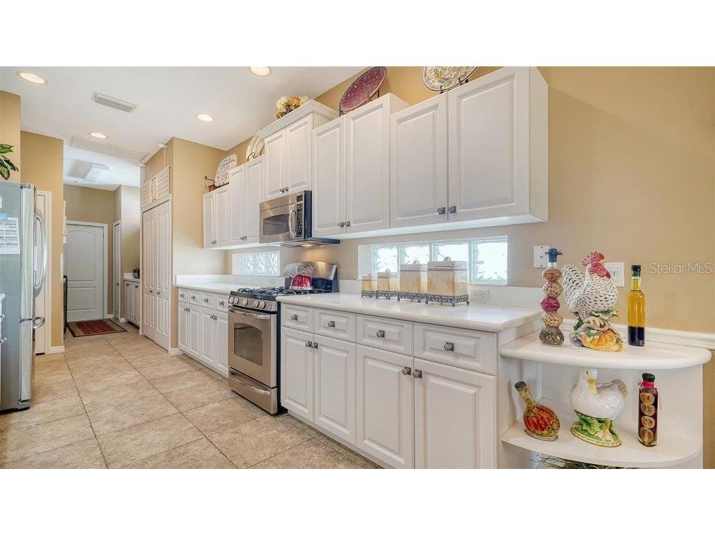 8183 Nice Way Sarasota FL 34238 A4681829 image28