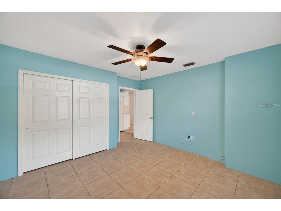 8184 24th Avenue N Saint Petersburg FL 33710 TB8453458 image15