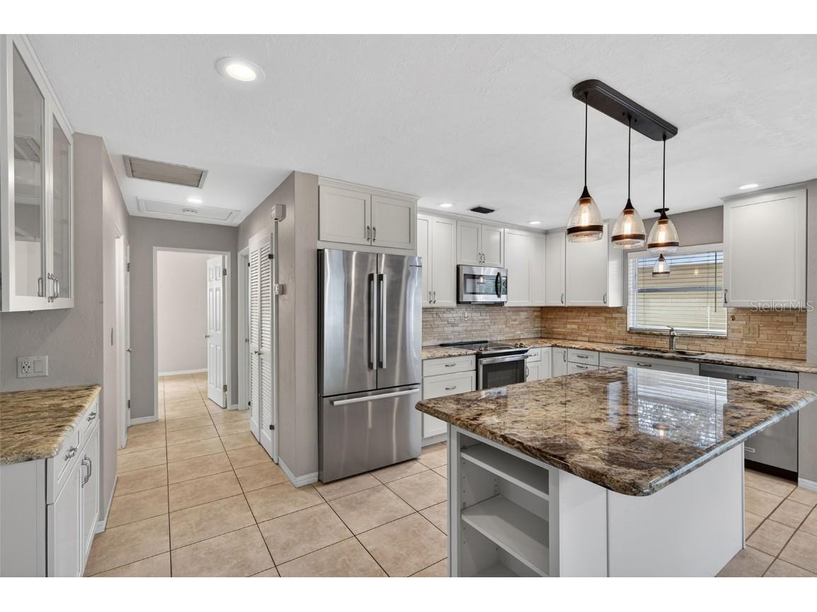 8184 24th Avenue N Saint Petersburg FL 33710 TB8453458 image9