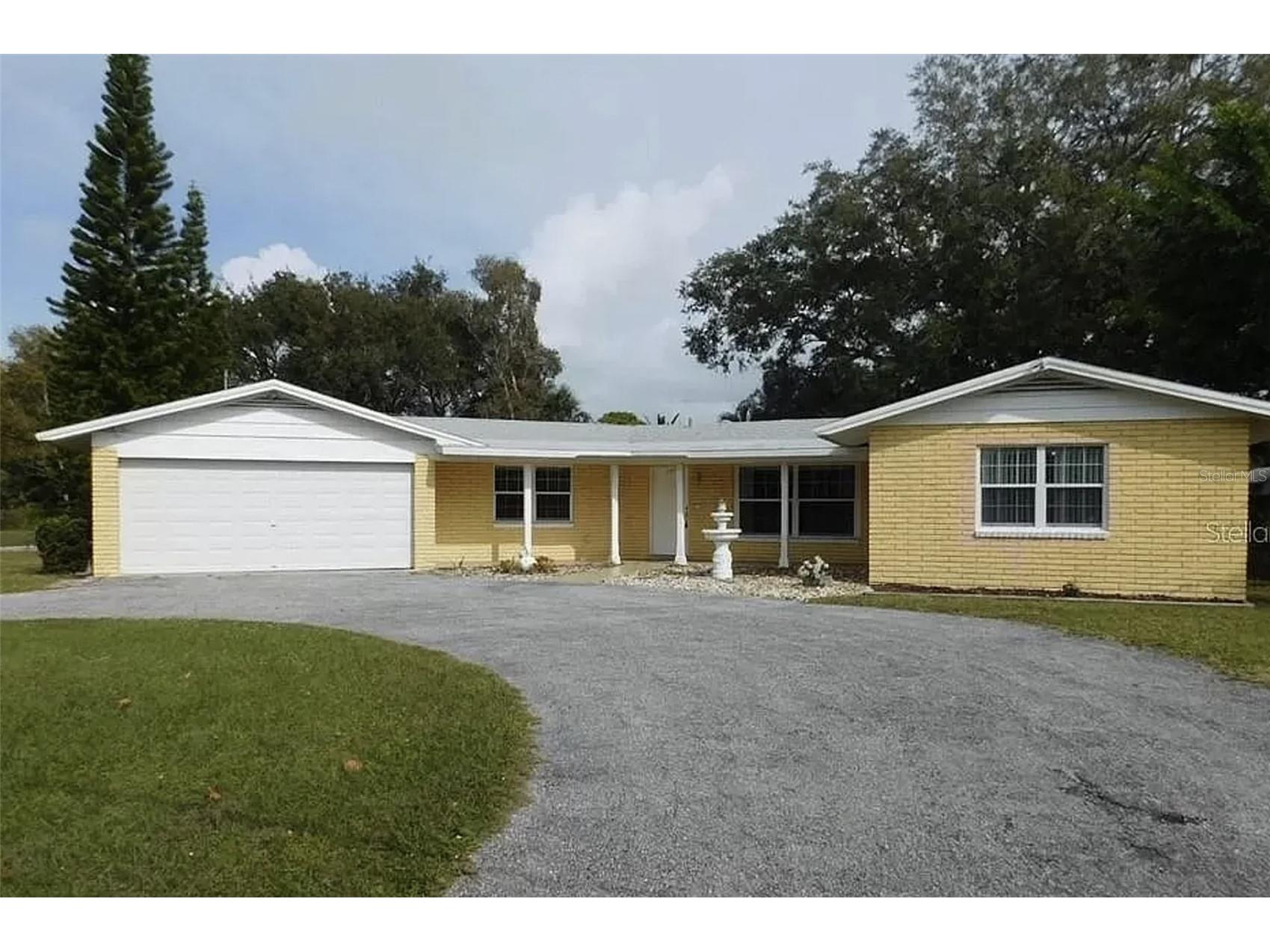 8185 Longbay Boulevard Sarasota FL 34243 A4677562 image1