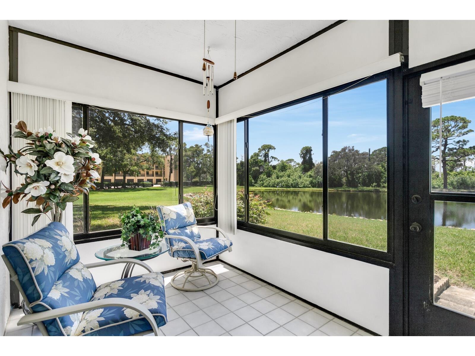 8186 Terrace Garden Drive N #101 Saint Petersburg FL 33709 TB8417472 image1