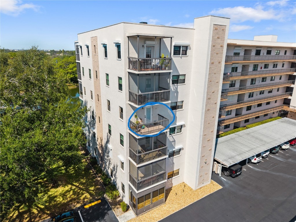 8186 Terrace Garden Drive N #401 Saint Petersburg FL 33709 TB8441388 image1