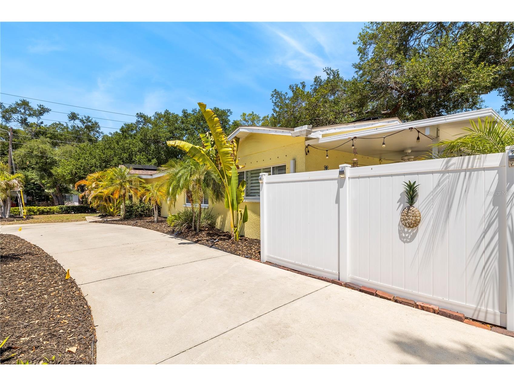 8187 23rd Avenue N Saint Petersburg FL 33710 TB8503645 image51