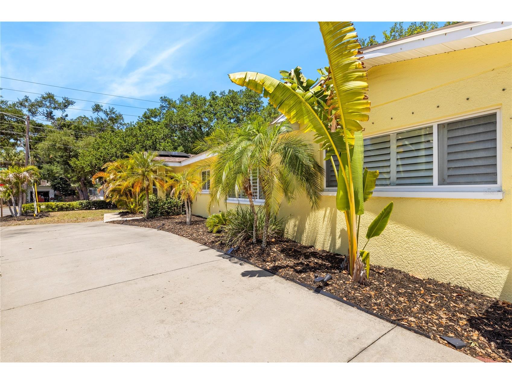 8187 23rd Avenue N Saint Petersburg FL 33710 TB8503645 image52