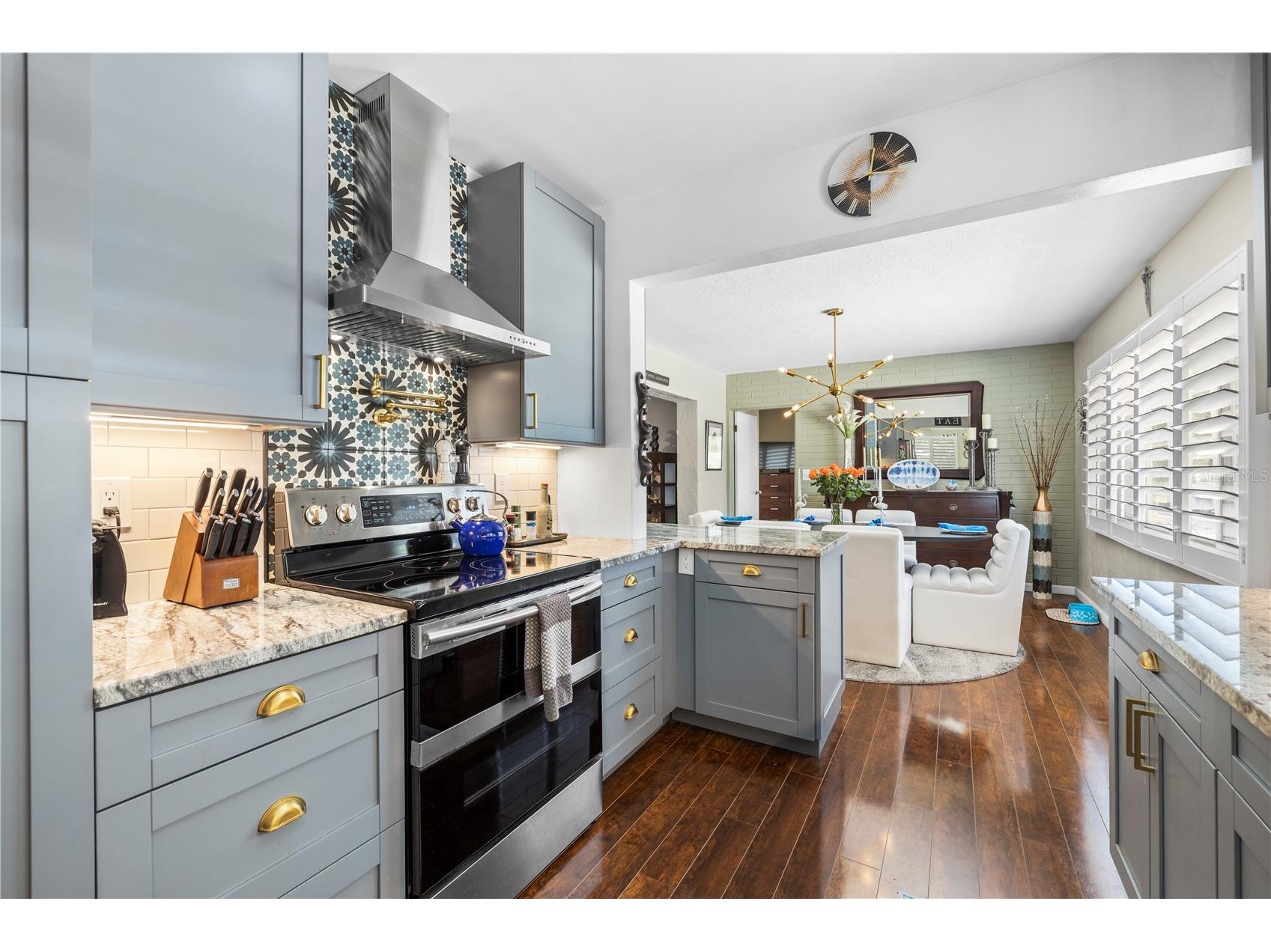 8187 23rd Avenue N Saint Petersburg FL 33710 TB8503645 image8