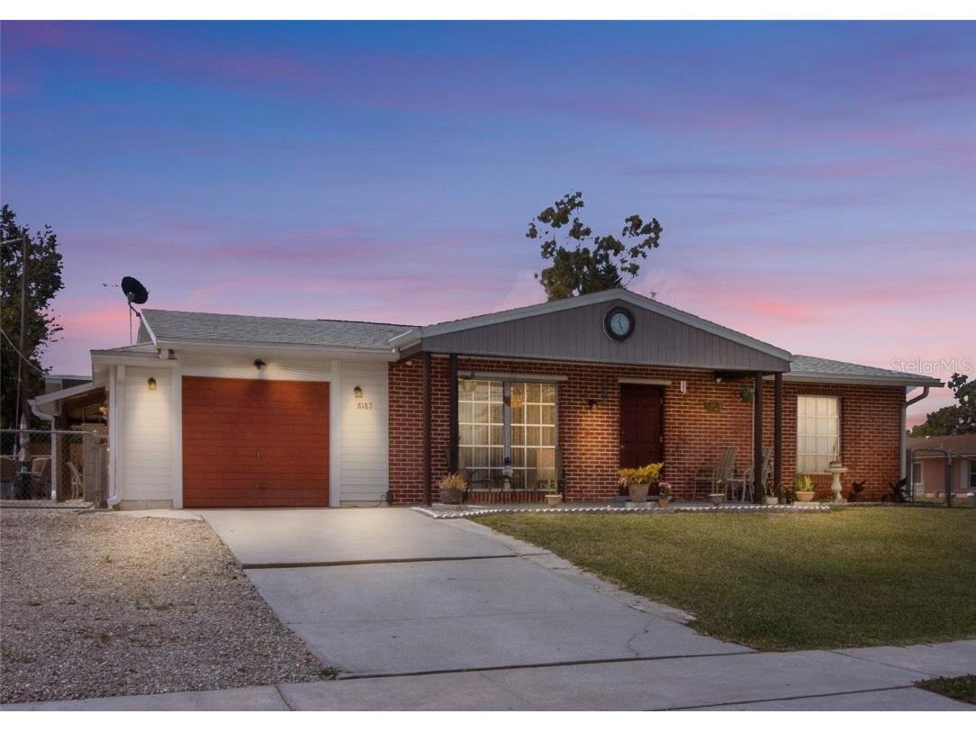 8187 Trionfo Avenue North Port FL 34287 C7476341 image1