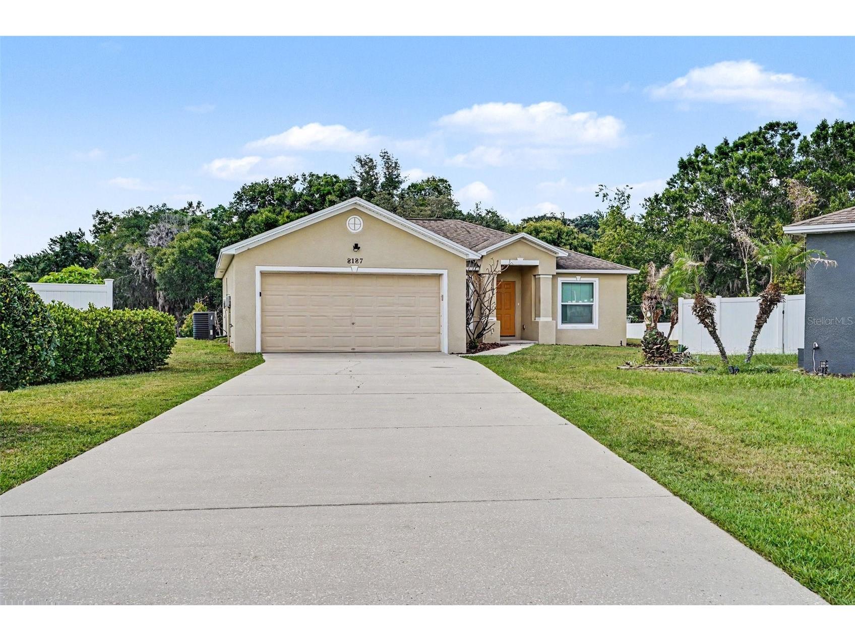 8187 Woodvine Circle Lakeland FL 33810 O6408679 image1