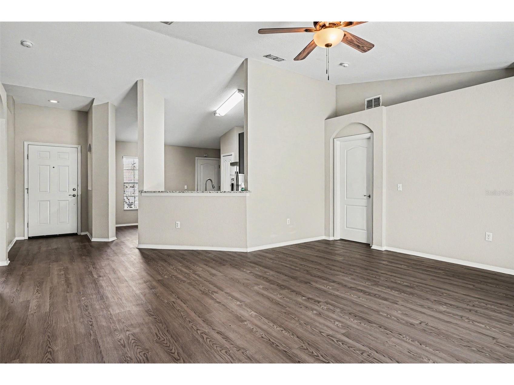 8187 Woodvine Circle Lakeland FL 33810 O6408679 image3