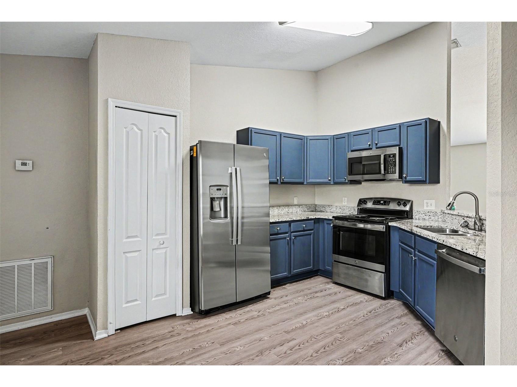 8187 Woodvine Circle Lakeland FL 33810 O6408679 image4
