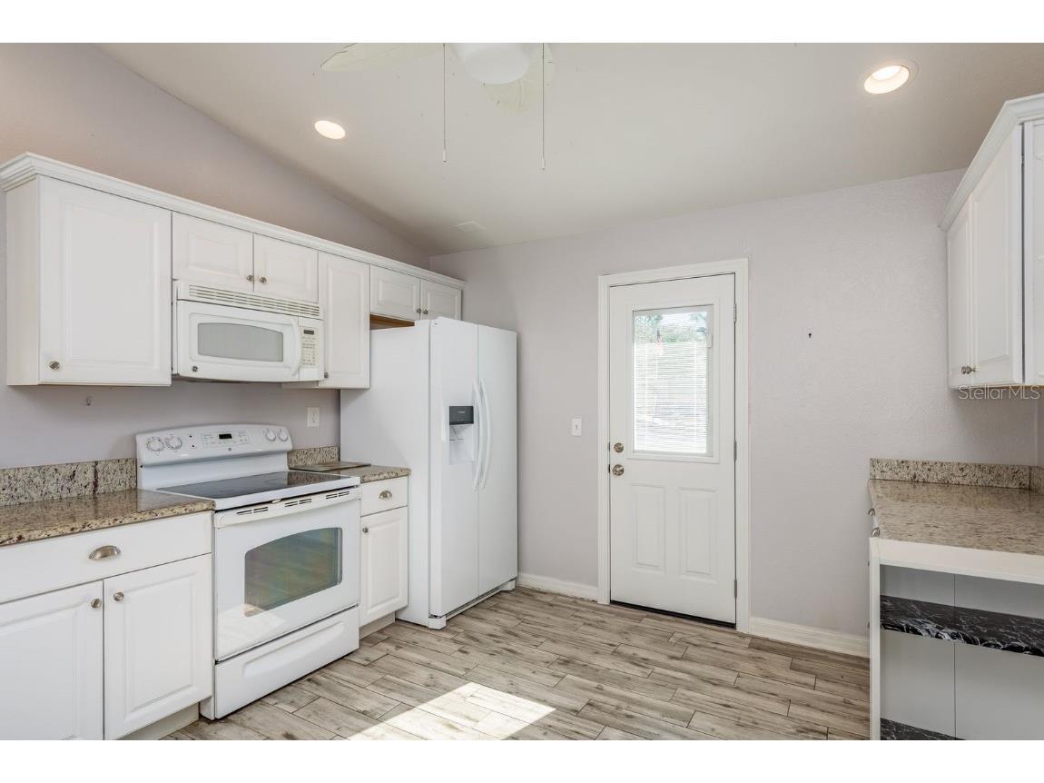 819 10th Street SW #A Largo FL 33770 TB8457425 image16