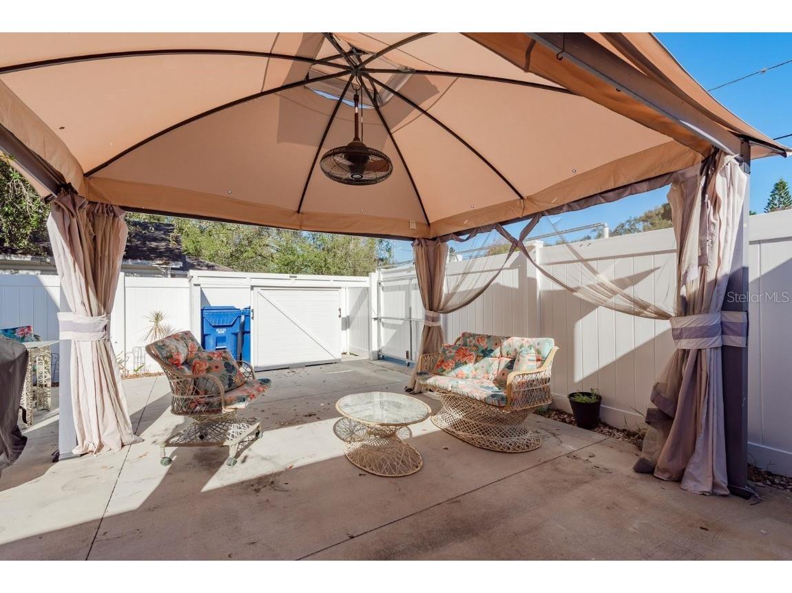 819 10th Street SW #A Largo FL 33770 TB8457425 image5