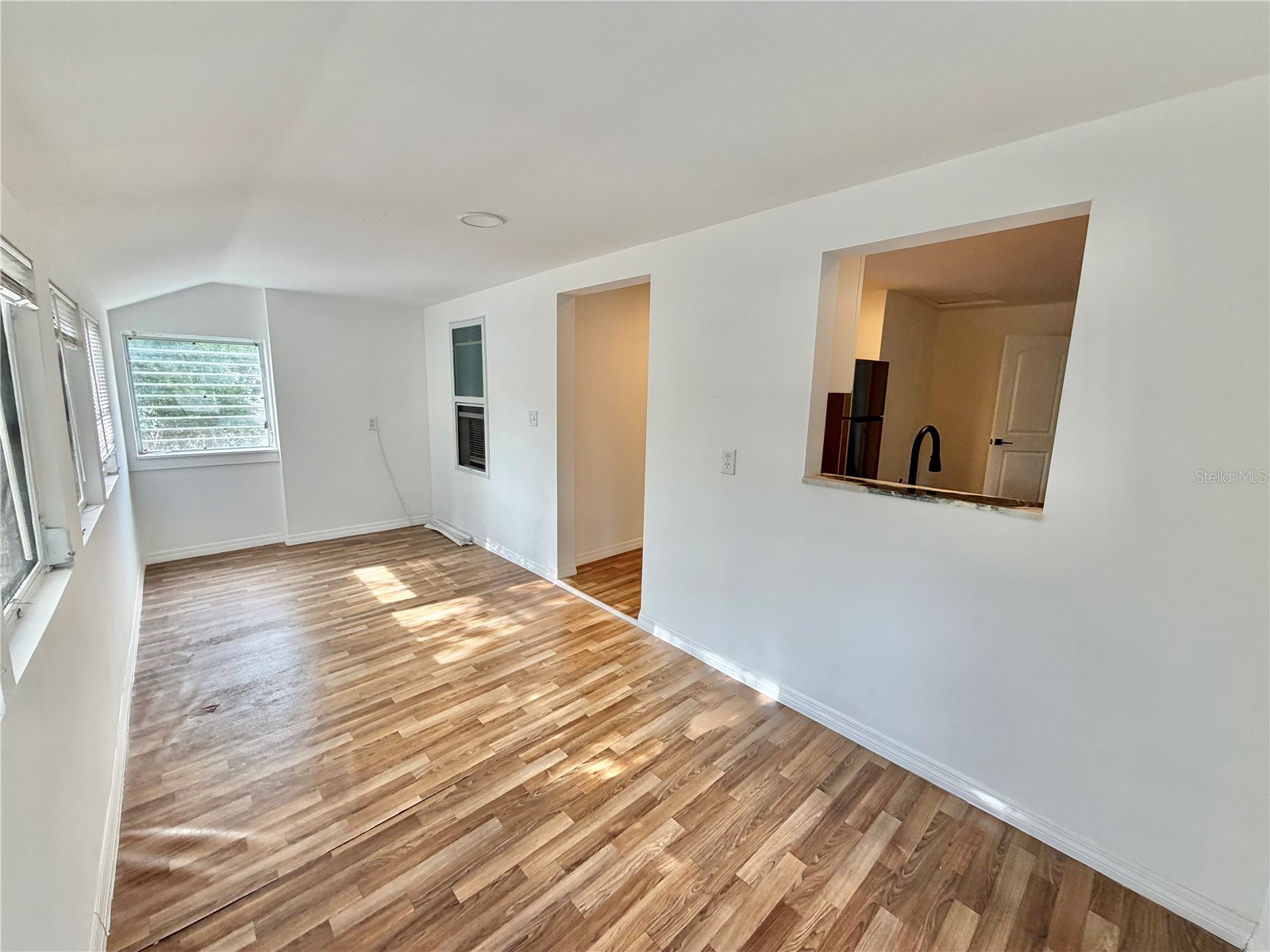 819 11th Street N #3 Saint Petersburg FL 33705 TB8517102 image10