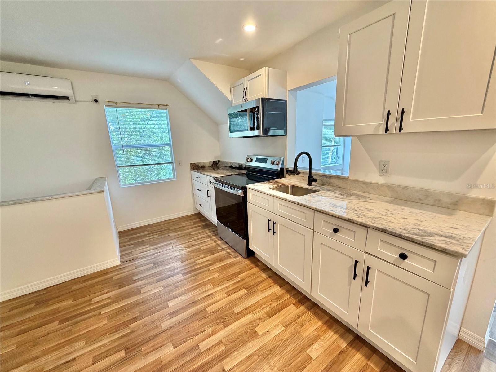 819 11th Street N #3 Saint Petersburg FL 33705 TB8517102 image4