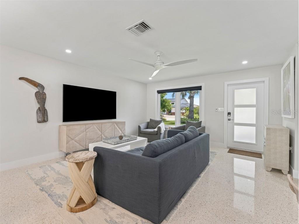 819 59th Avenue Saint Pete Beach FL 33706 - BOCA CIEGA BAY INTERCOASTAL TB8416918 image3