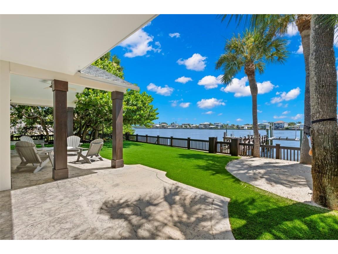 819 Bay Esplanade Clearwater Beach FL 33767 - MANDALAY CHANNEL TB8419651 image27