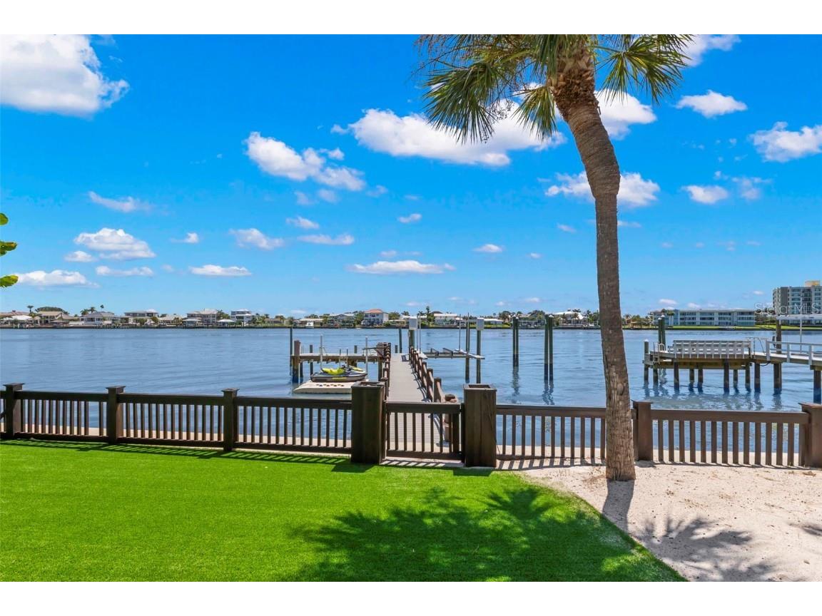 819 Bay Esplanade Clearwater Beach FL 33767 - MANDALAY CHANNEL TB8419651 image31