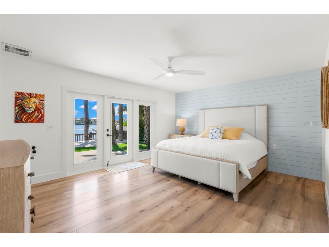 819 Bay Esplanade Clearwater Beach FL 33767 - MANDALAY CHANNEL TB8419651 image41