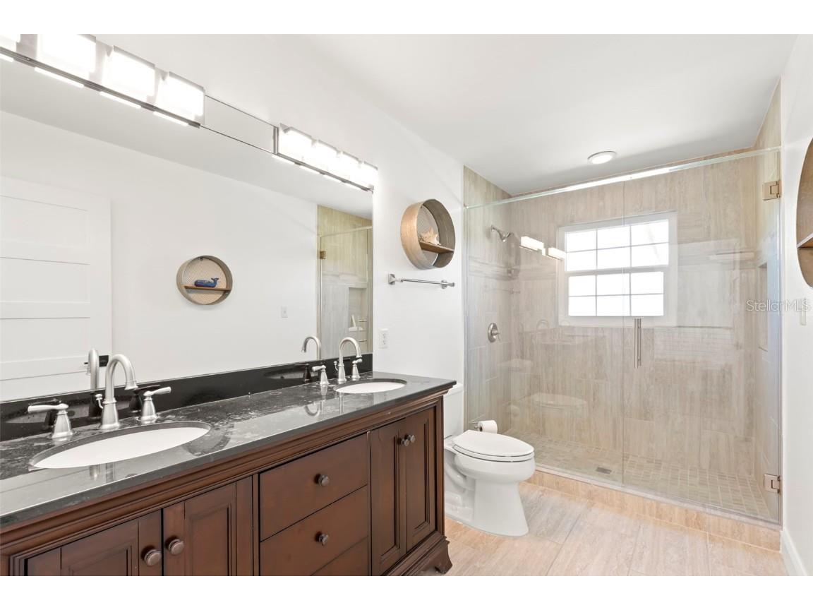 819 Bay Esplanade Clearwater Beach FL 33767 - MANDALAY CHANNEL TB8419651 image59