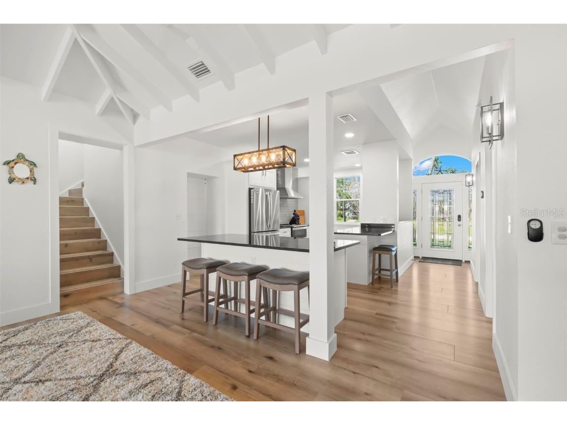819 Bay Esplanade Clearwater Beach FL 33767 - MANDALAY CHANNEL TB8419651 image8