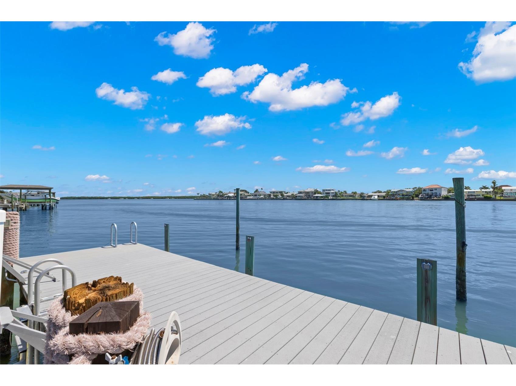 819 Bay Esplanade Clearwater Beach FL 33767 - MANDALAY CHANNEL TB8518596 image36